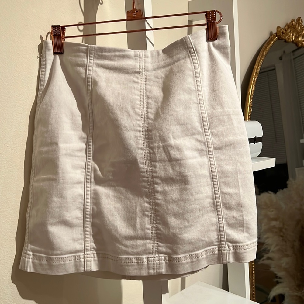 $5 SALE ✨ Free People Denim Skirt